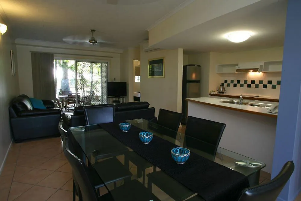 Marlin Cove Holiday Apartments Trinity Beach Australië