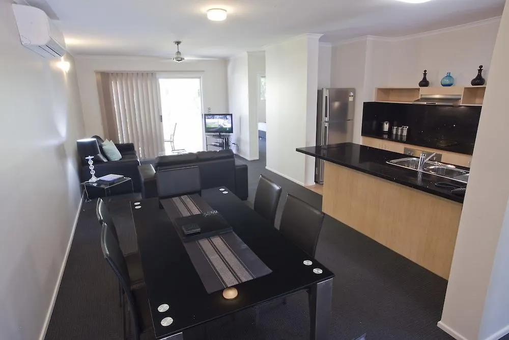 Marlin Cove Holiday Apartments Trinity Beach Australië