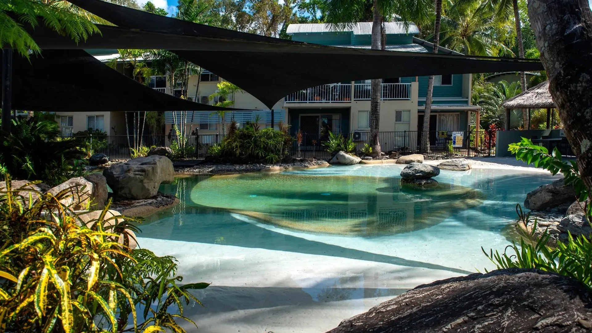 Marlin Cove Holiday Apartments Trinity Beach