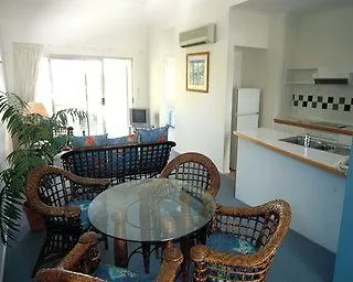 Marlin Cove Holiday Resort Trinity Beach Ξενοδοχείο με διαμερίσματα